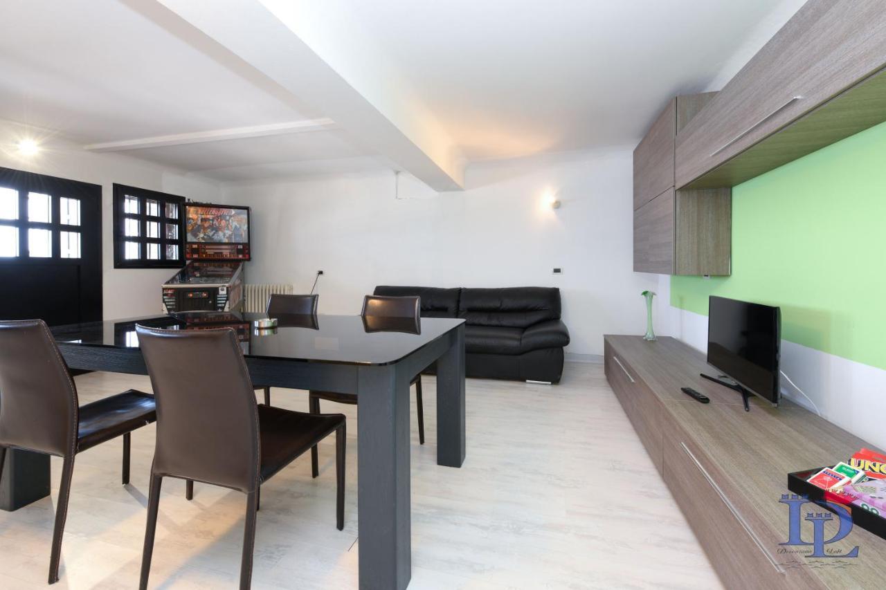 DesenzanoLoft AMAZING VILLA SOUND OF THE LAKE Desenzano del Garda Exterior foto